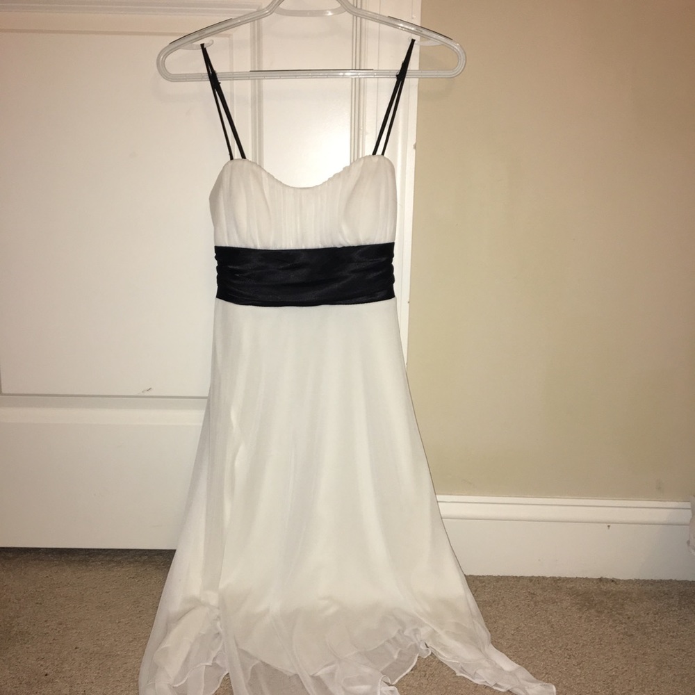 black and white strapless dress